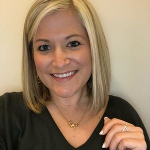 Meet your Posher, Kelli